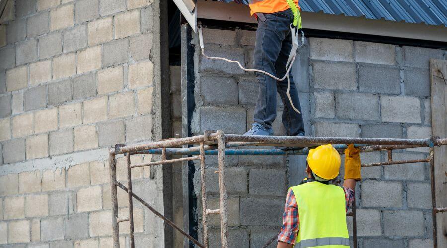 Expert top industrial roofings services in Alakanuk, AK